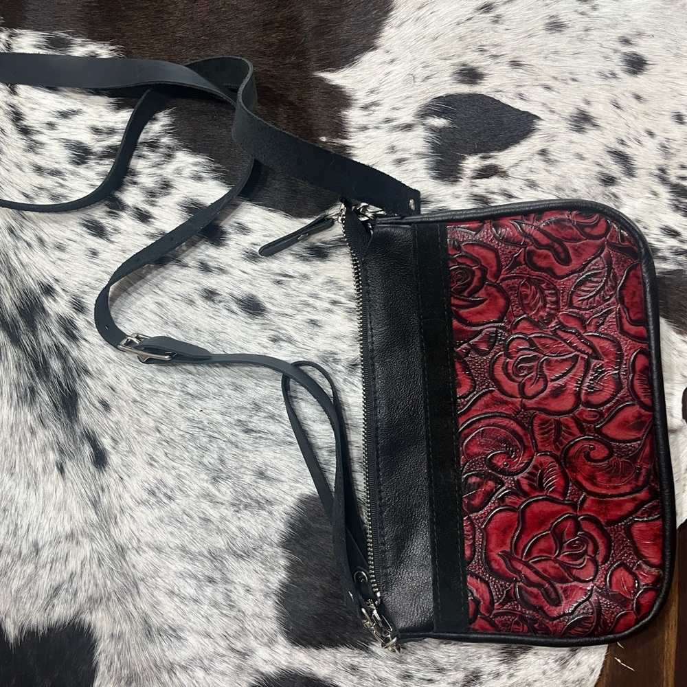 Red and Black small Texas Carpet Bagger Brand Purse/clutch